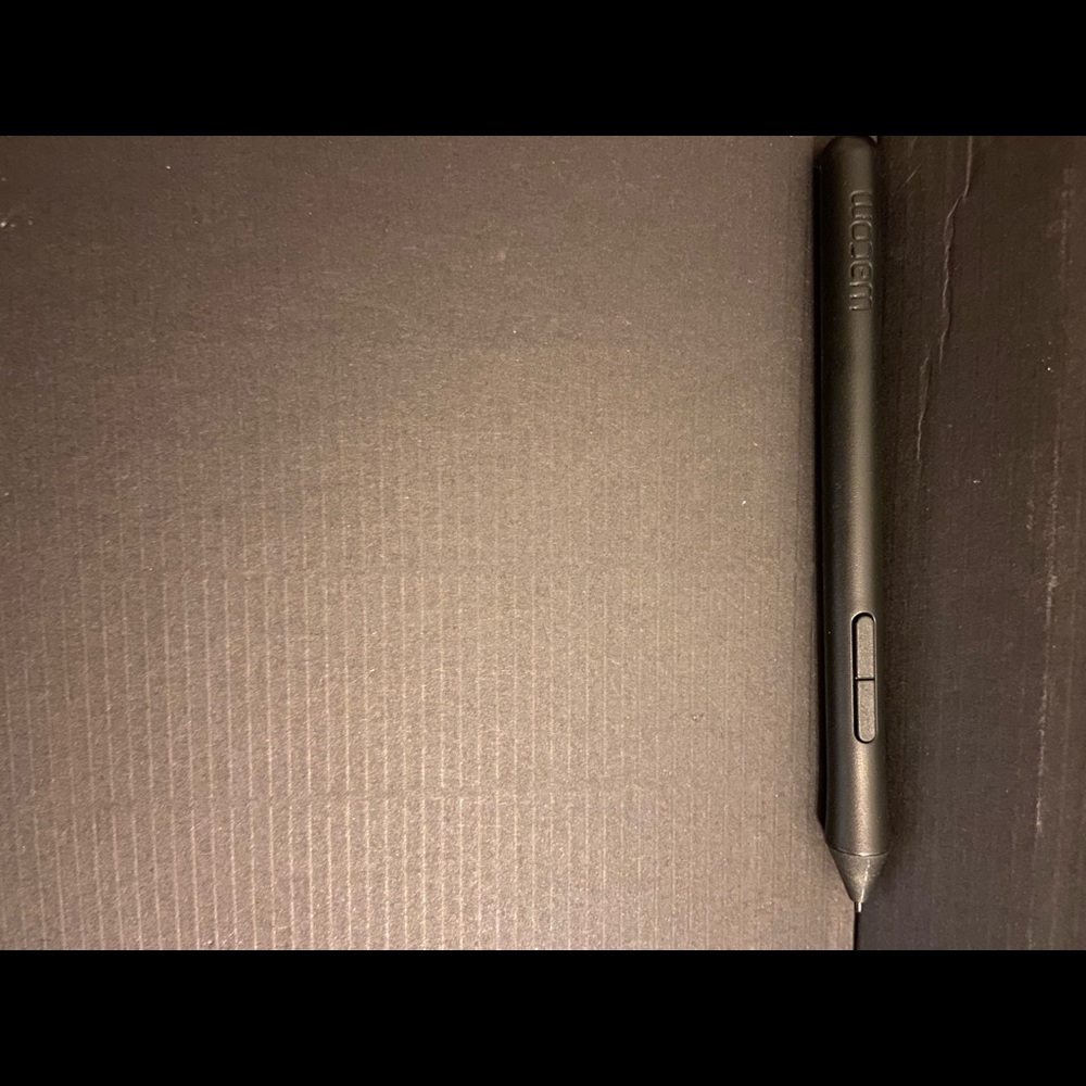 Wacom Intuous Digital Drawing Tablet - Picture 6 of 9